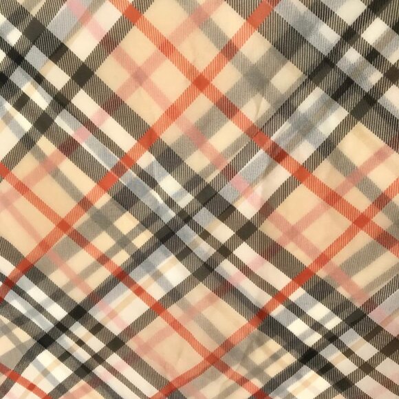 VINTAGE Burberry Signature 100% SILK SCARF - Picture 1 of 4